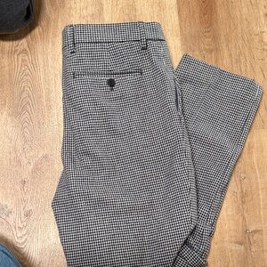 Banana Republic Black and White Houndstooth Pants